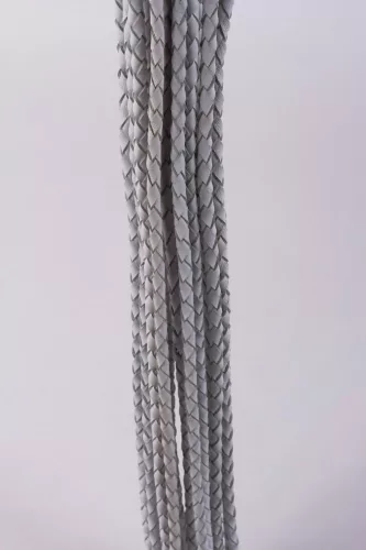 Coda intrecciata in pelle con manico di bambino White_B15O25_3