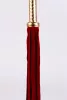 Flasher con impugnatura in pelle metallica e code in pelle in camoscio rosse 18"
