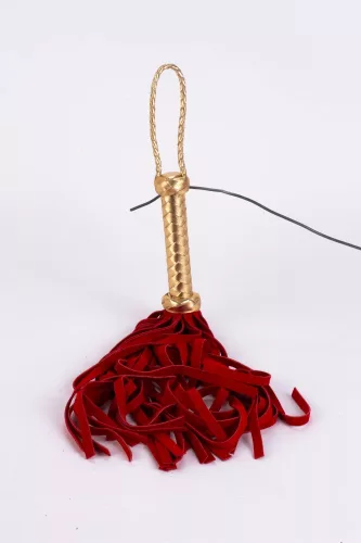 Flasher con impugnatura in pelle metallica e code in pelle in camoscio rosse 18"