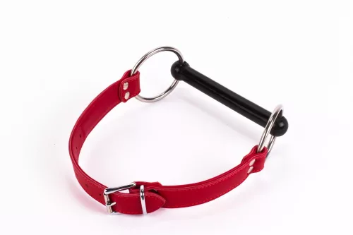 Top in pelle morbida per vitelli e imbottitura in pelle d'agnello con bocchino in silicone rosso