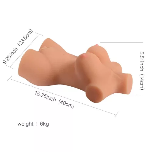 Bambola sessuale a mezza parte del corpo con una signora senarella